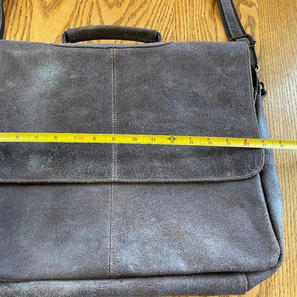 Le Donne Brown Leather Messenger Bag - Picture 12 of 14